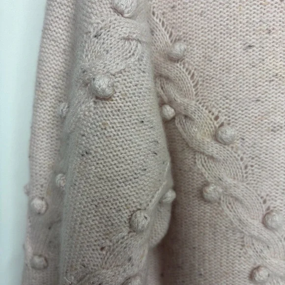 Women's Pink Cashmere Sweater - Picture 5 of 9